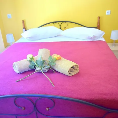 別荘 Dourios Ippos Frikes