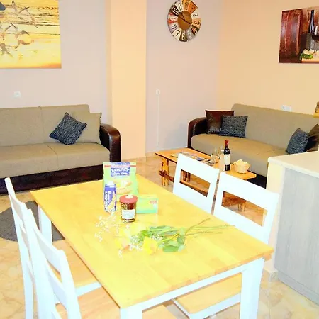 Dourios Ippos * Frikes